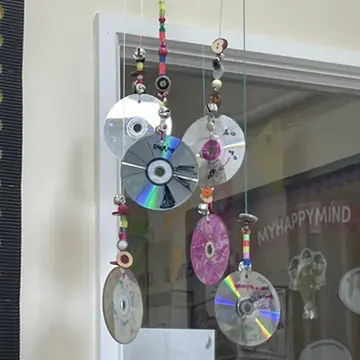 Image 14 – group activity with CDs